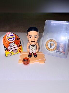 Tyrese Haliburton ZURU 5 Surprise NBA Ballers Series 2 Pacers Figure Complete